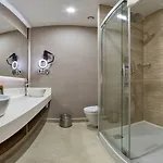 Land Park فندق اسطنبول