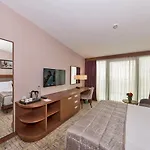 Land Park 4* اسطنبول