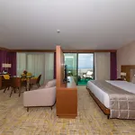 فندق Land Park اسطنبول