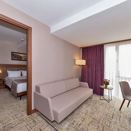 Land Park 4* Provincia di Istanbul