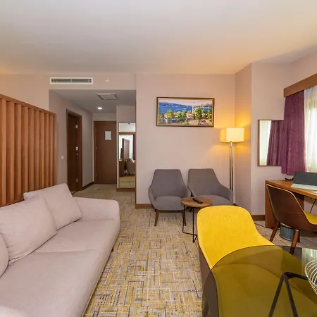 Land Park 4* Istanbul