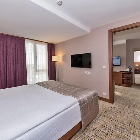 Land Park 4* Istanbul