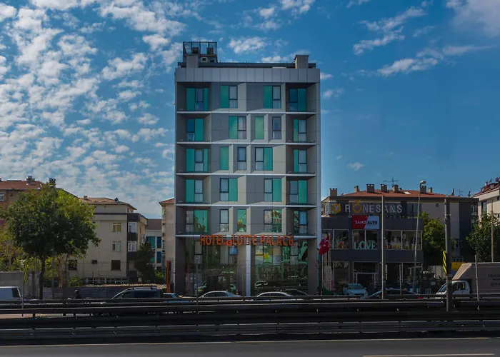 Ξενοδοχείο Land Park 4*