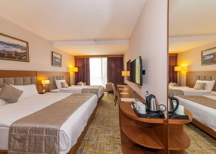 Ξενοδοχείο Land Park 4*