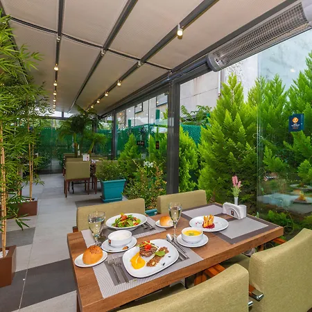 Land Park 4* איסטמבול