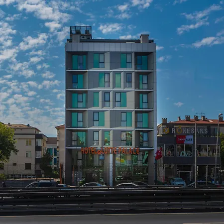 فندق Land Park 4*
